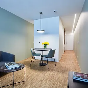 Du Lys - Perrin Aparthotel